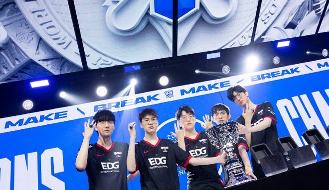 赛的焦点大 赛的焦点大