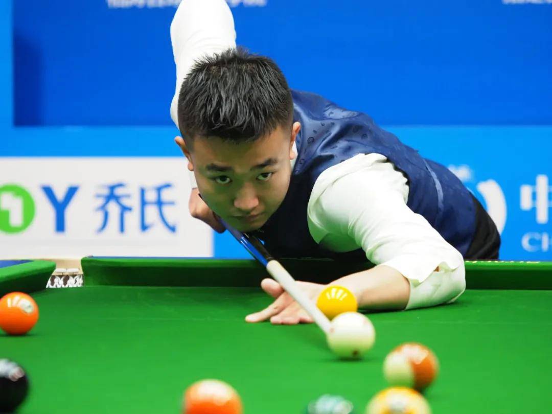 他在追逐梦 他在追逐梦