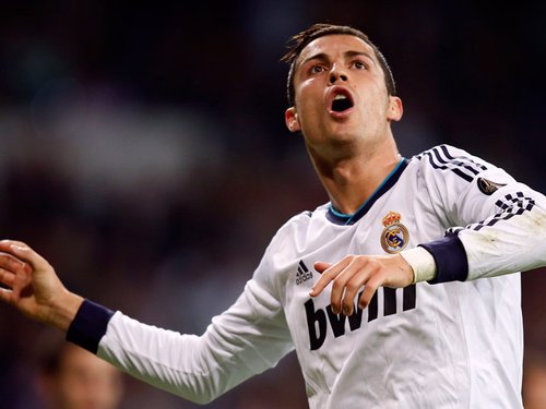 也可客串左 也可客串左